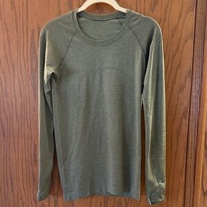 lululemon athletica Olive Long Sleeve Tee